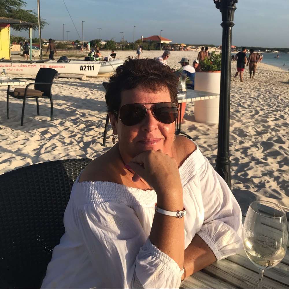 Meet your Posher, Laulaurie
